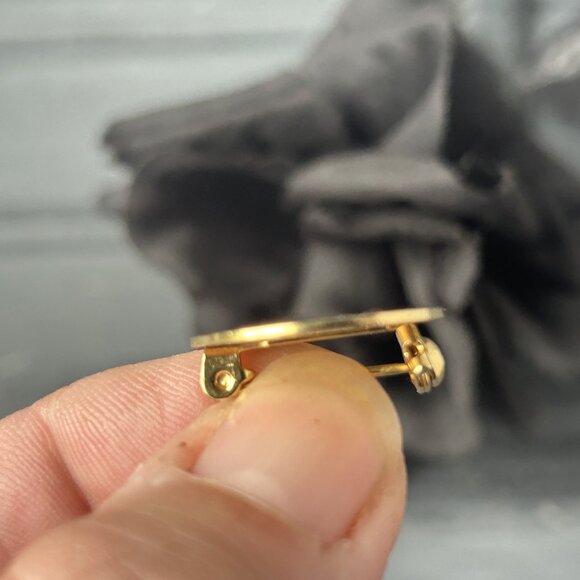 Rainbow Spark Pin - Picture 3 of 9